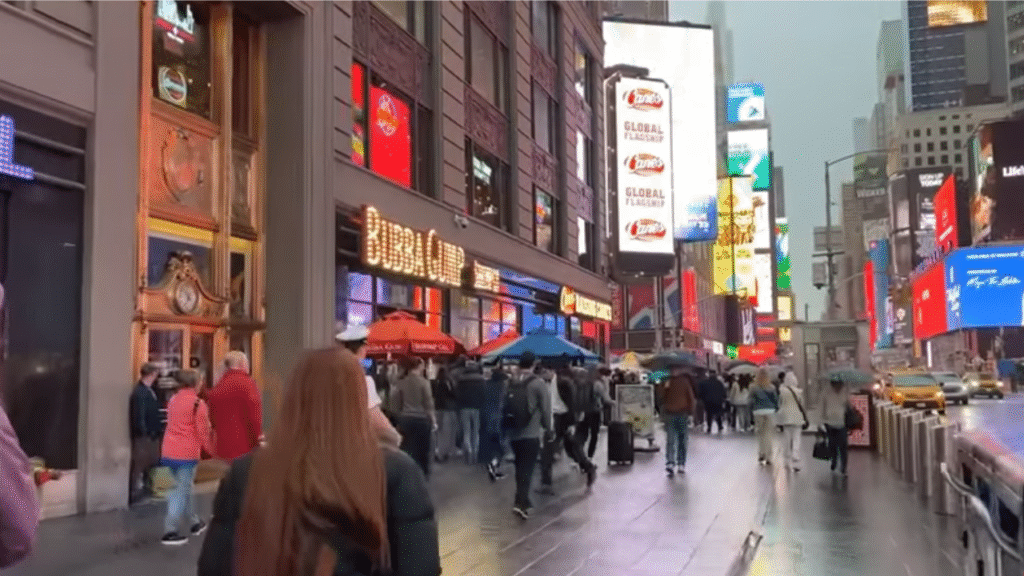 Manhattan weather live